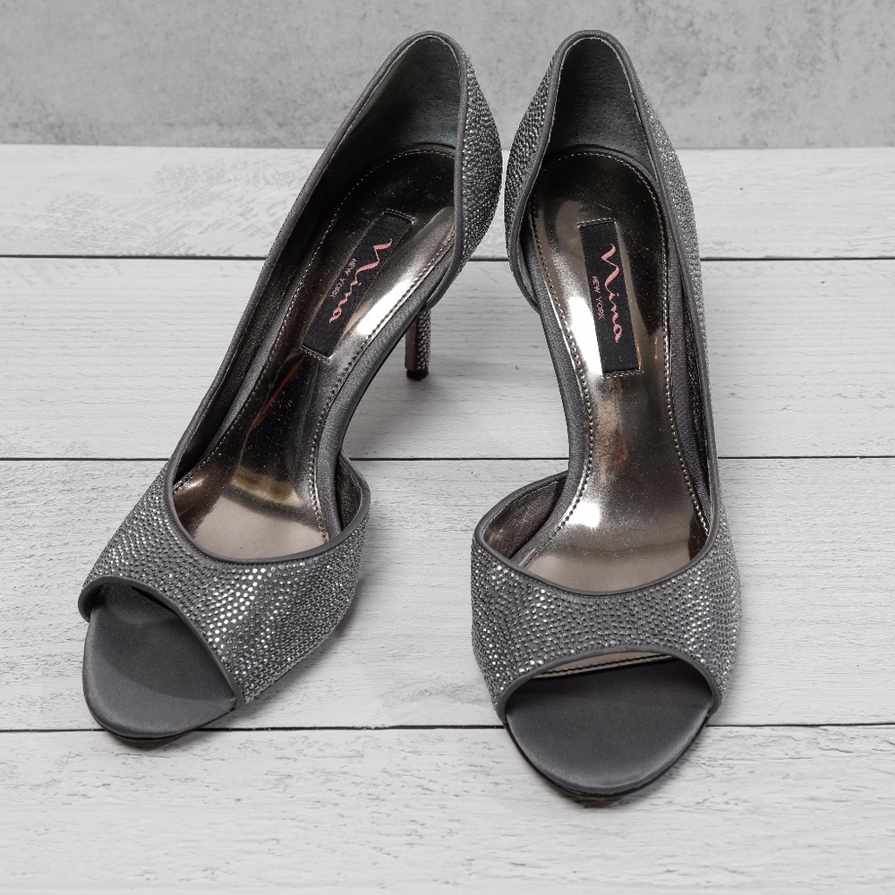 Nina metallic pumps size 9